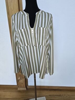 Michael Kors White and Yellow Chain-Stripe Long-Sleeve Quarter-Zip Shirt